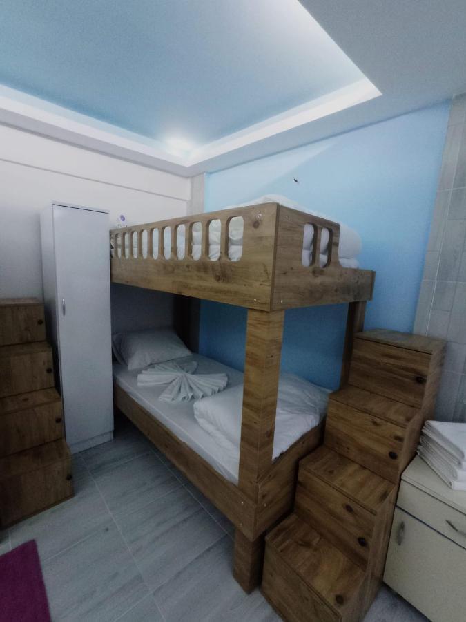 Hostel Armıs