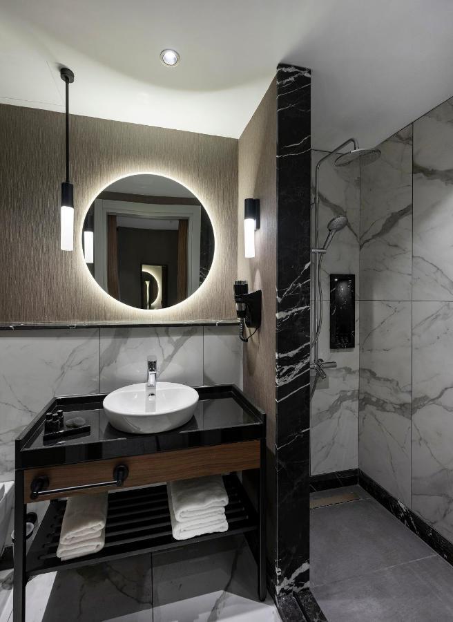 Hotel Livro