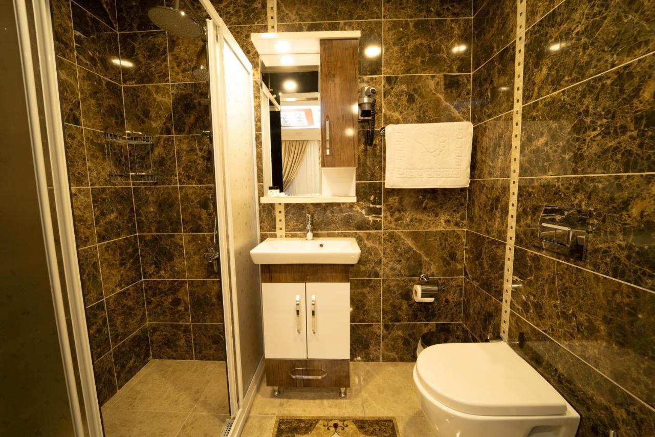 Zin Hotel