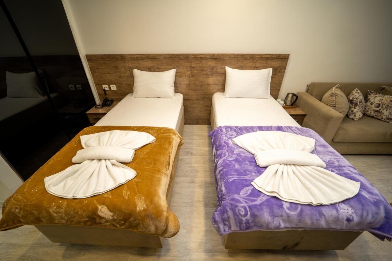 Zin Hotel