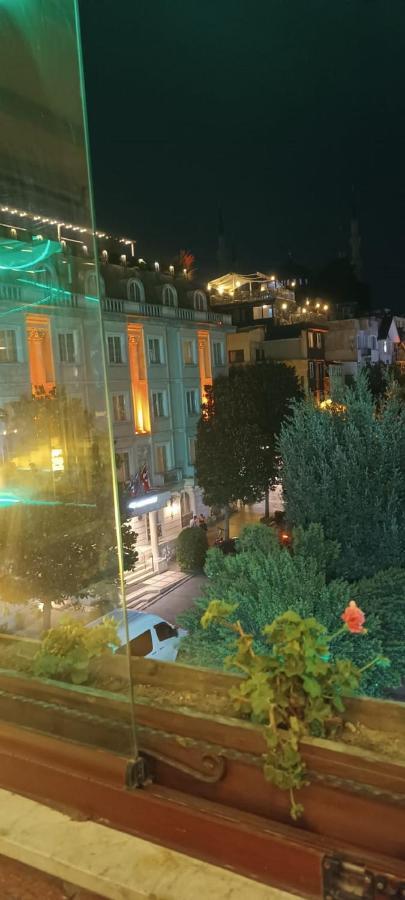Armıs Hostel *