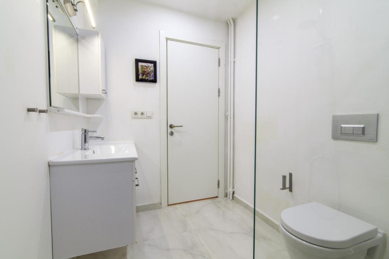 Cozy Flat In Beyoglu Near Public Transportation * Istanbul