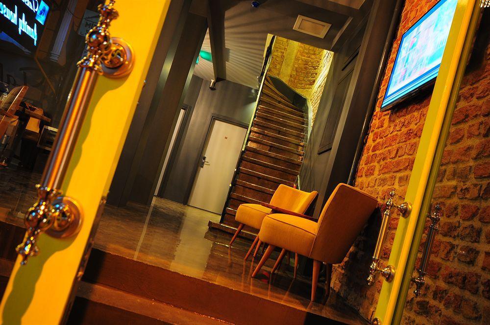 Hotel Pera Luna 3*