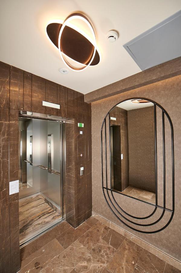 Livinton Atasehir Hotel *