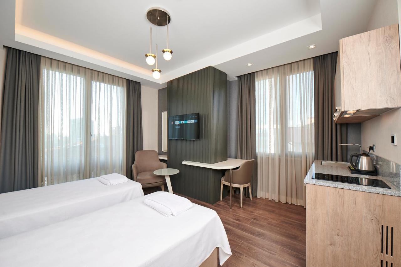 Livinton Atasehir Hotel *