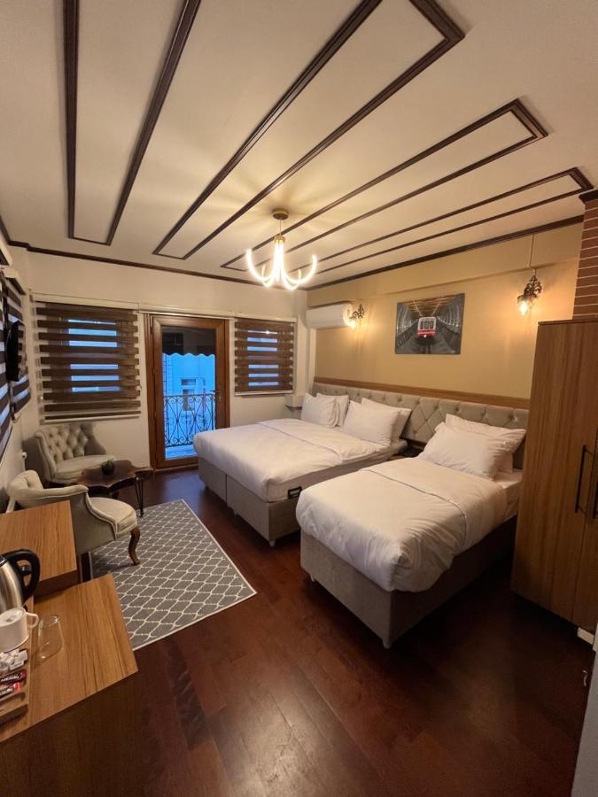 Palmera Art House *