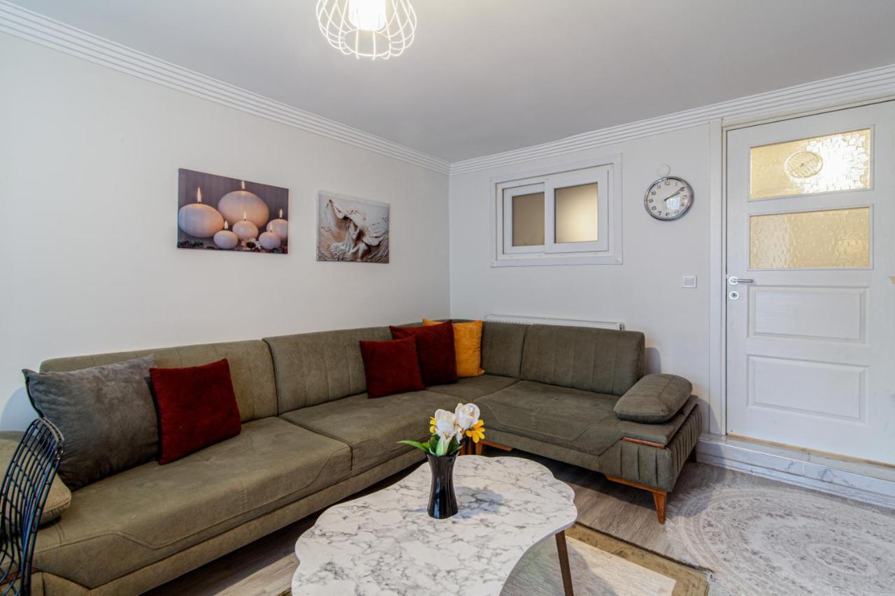 Cozy Flat Close To Various Malls In Kagithane *