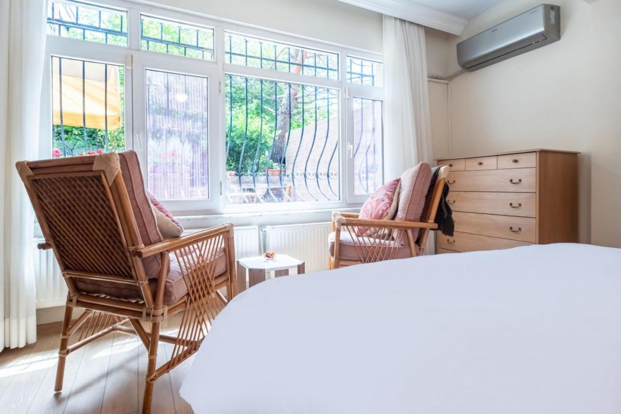 Flat With Garden Close To Coast In Uskudar Daire İstanbul