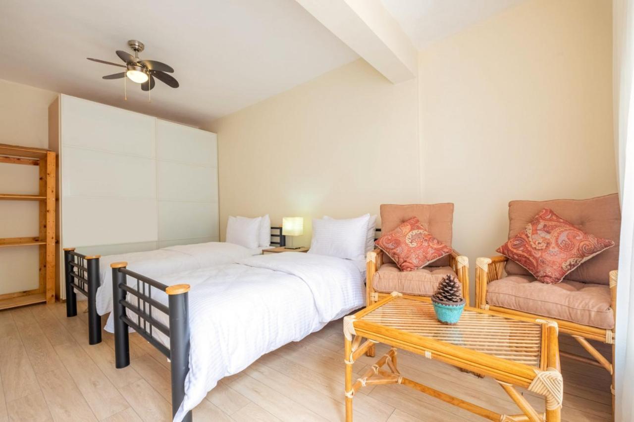Daire Flat With Garden Close To Coast In Uskudar