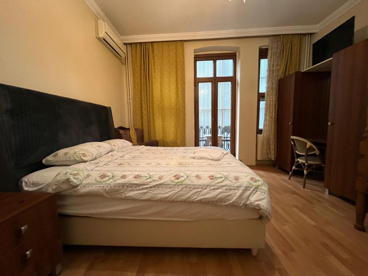 Chambers Of The Boheme Hostel Istanbul