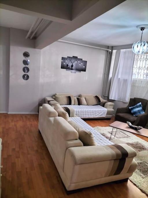 Ozcan Sisli 02