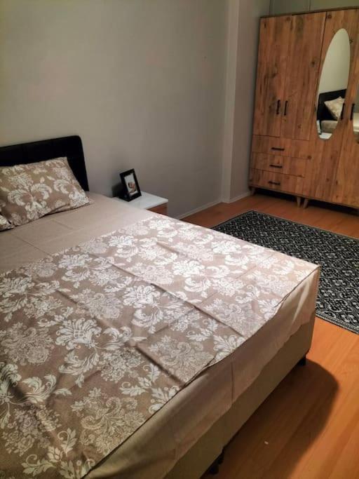 Daire Ozcan Sisli 02 İstanbul