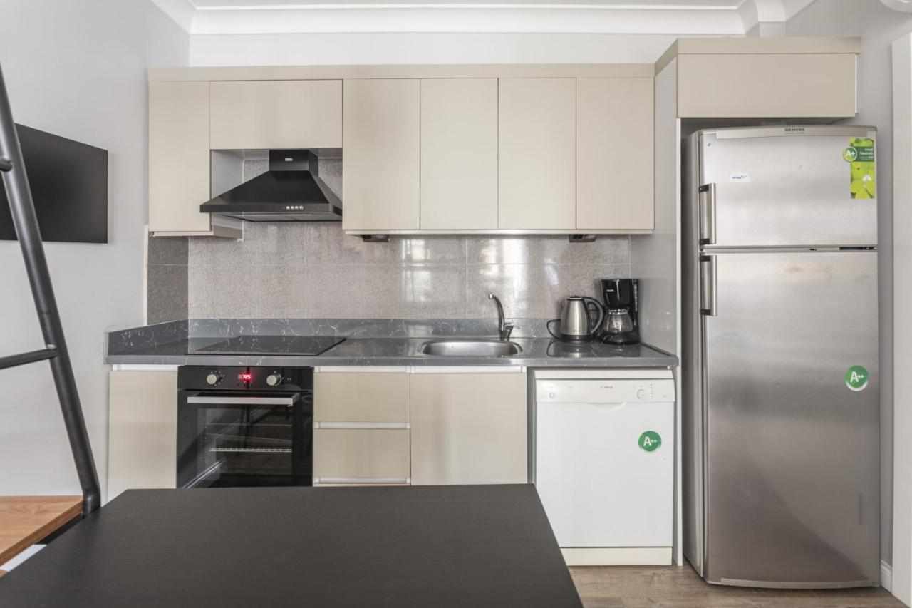 Central And Refreshing Flat In Beyoglu *