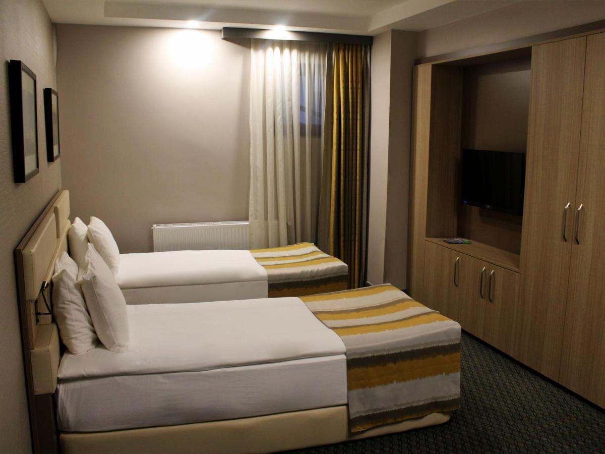 Tophane 4*