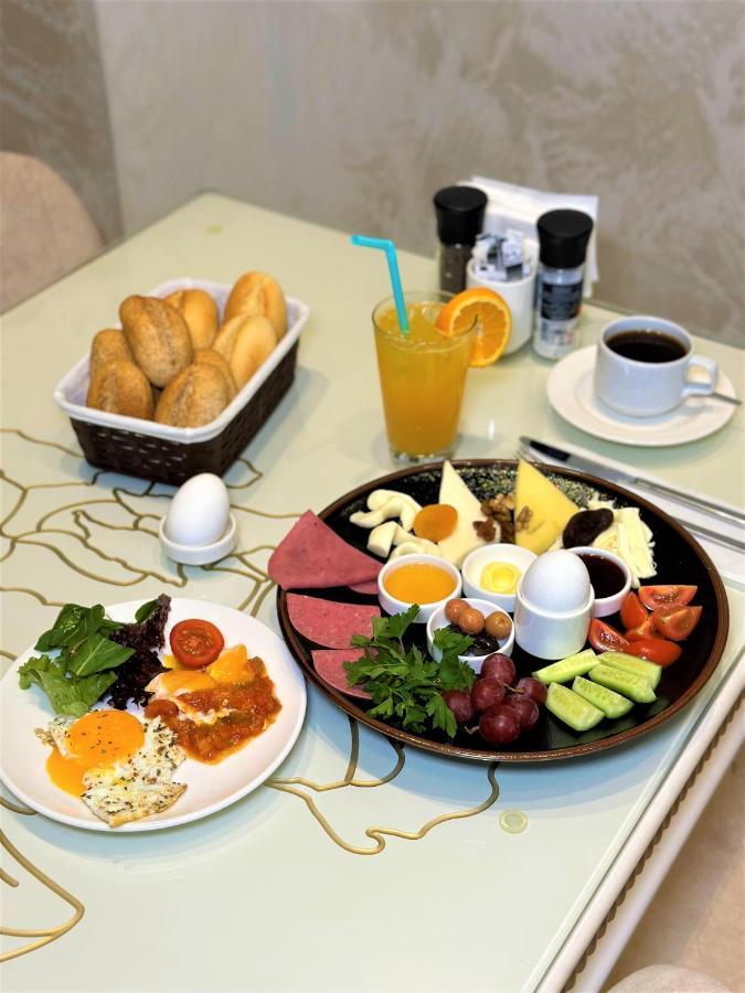 Otel Ghan 3*