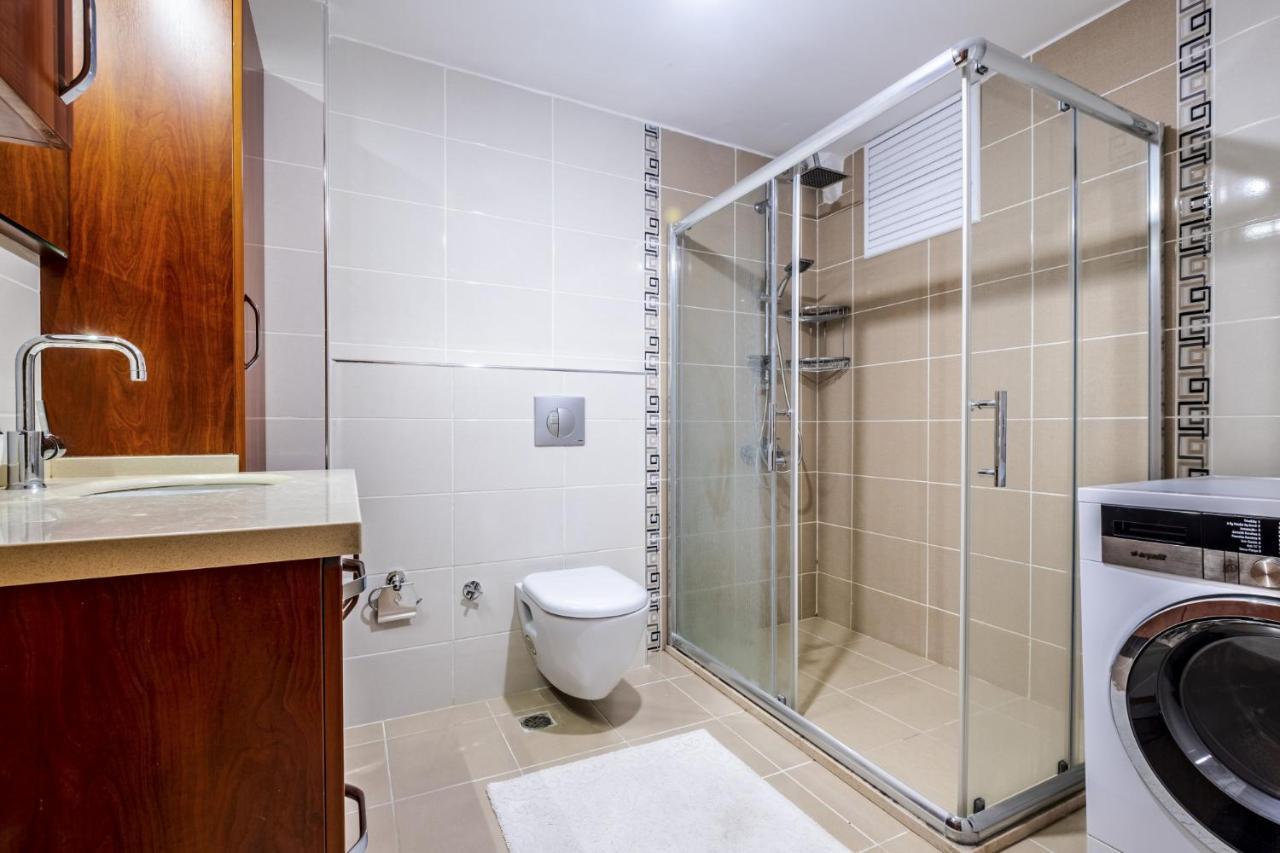 Flat With Sea View Near Uskudar Ferry Station Istanbul