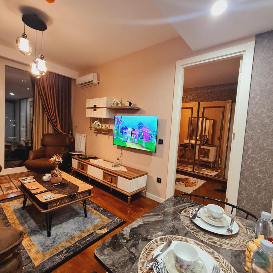 Toya Next Royal Apartment