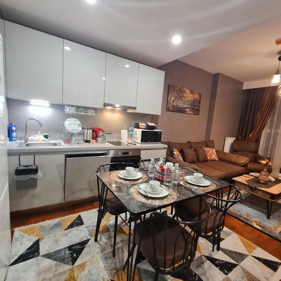 Toya Next Royal Apartment