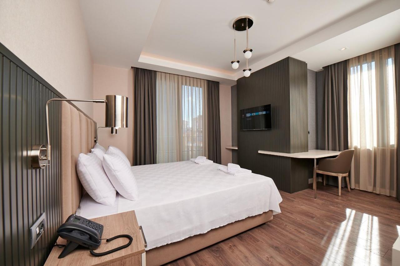 Livinton Atasehir Hotel *