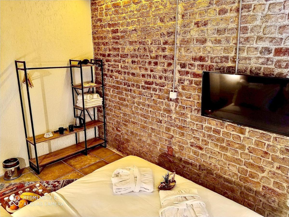 Mates Historical Hotel 3*