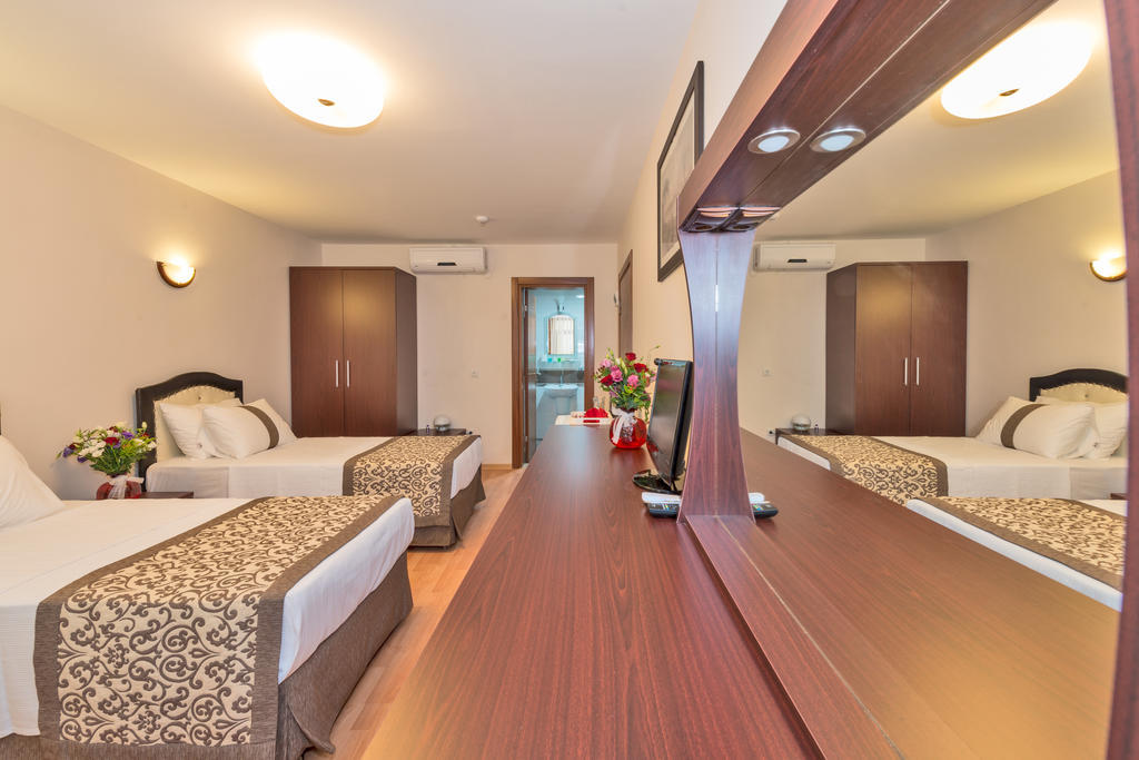 Hotel Taxim Marin