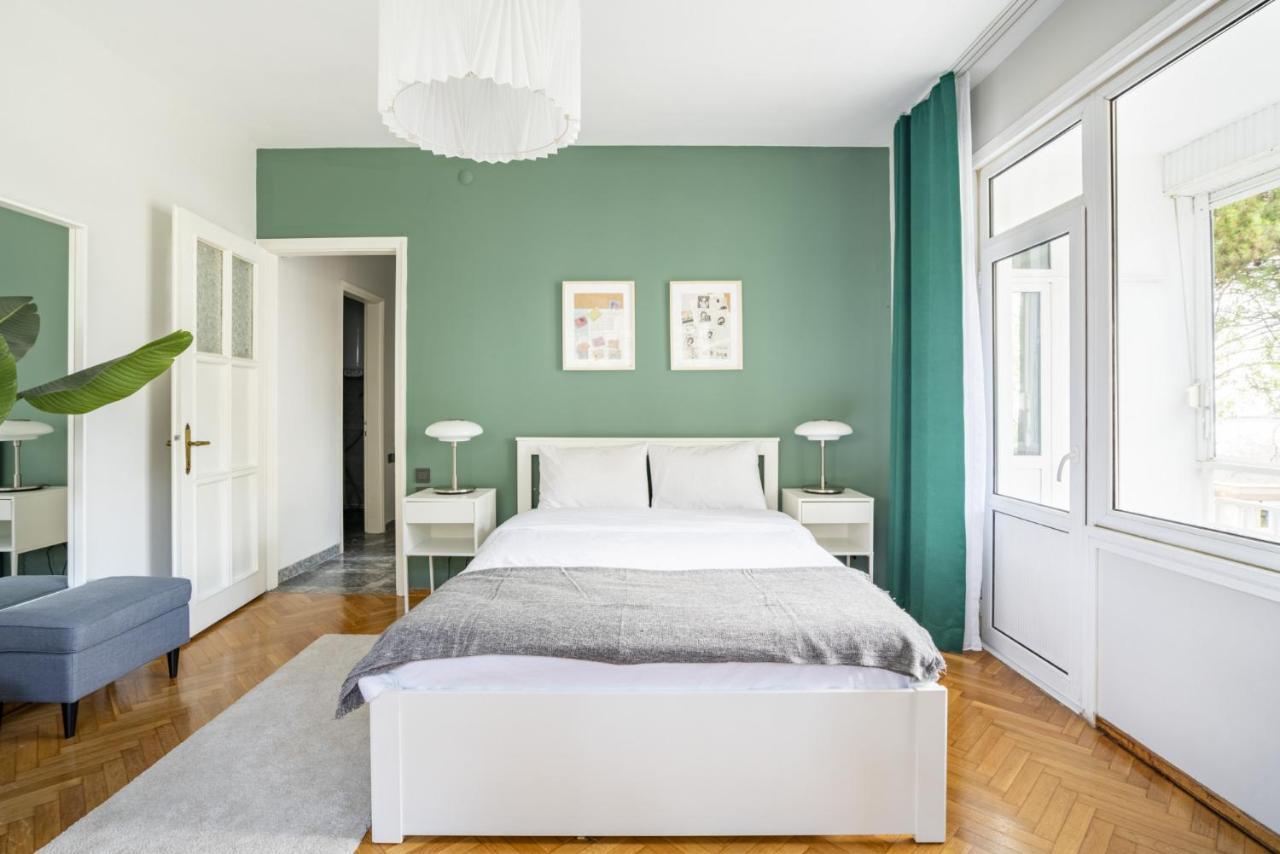 Spacious Flat Near Caddebostan Coast Istambul