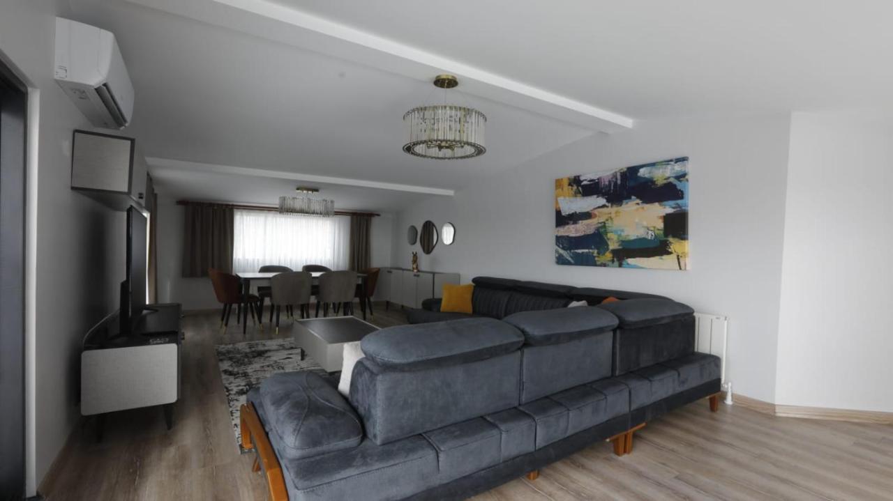 Ulus Apartment