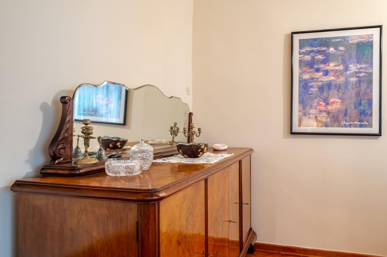 Chic Flat With Balcony Close To Caddebostan Shore Istanbul