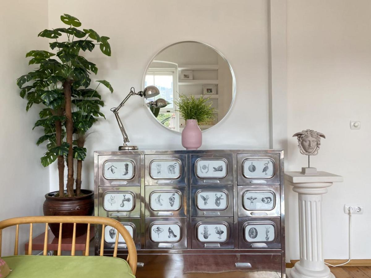 Apartment Distinguished Flat Near Istiklal