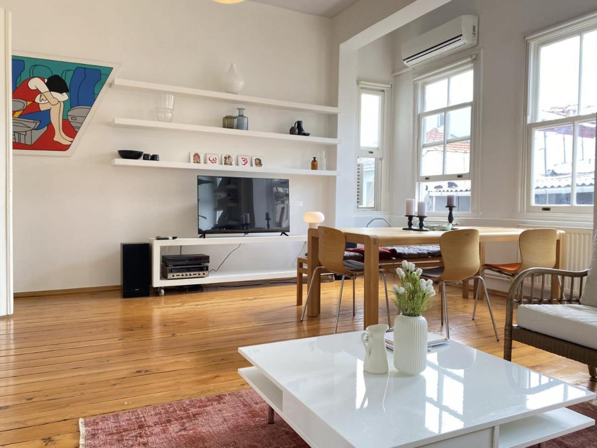 Distinguished Flat Near Istiklal Apartment