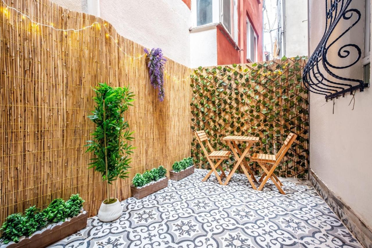 Cozy Studio Flat With Backyard In Sisli Apartment