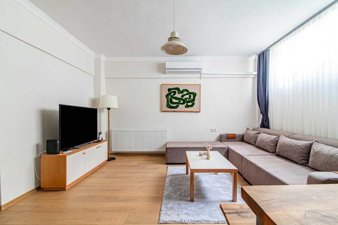 Gorgeous In The Heart Of Cihangir Daire