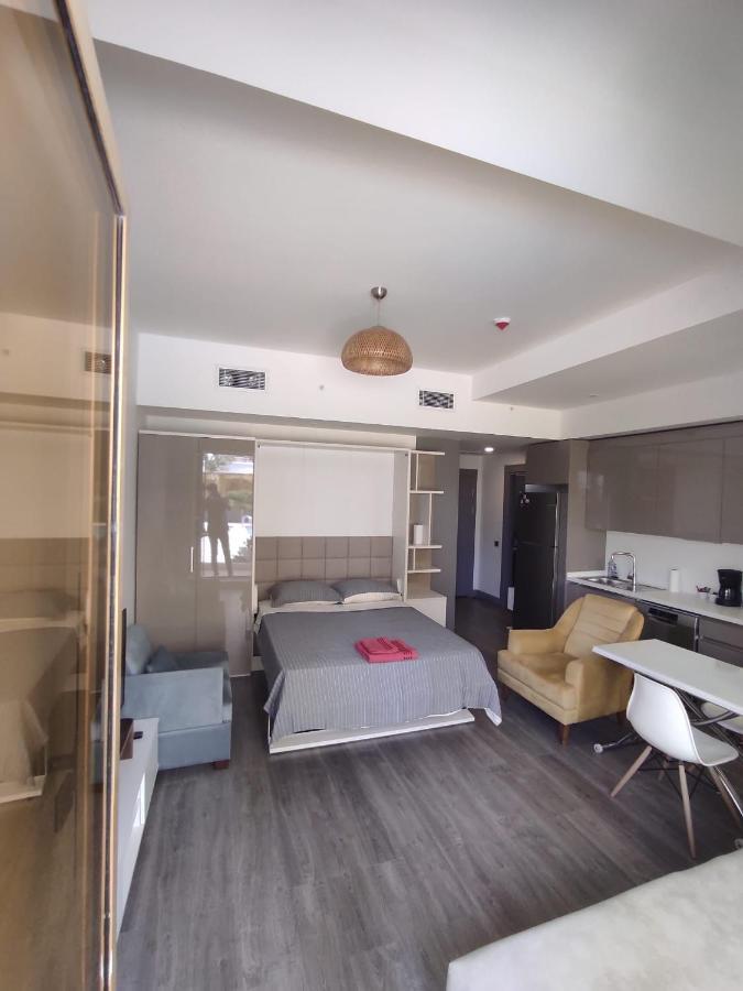 Wonderfully Located Seaside 3 Minutes To Metro *