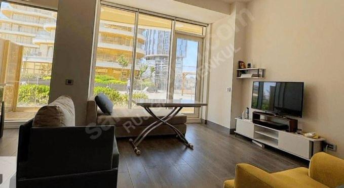 Wonderfully Located Seaside 3 Minutes To Metro Apartment *