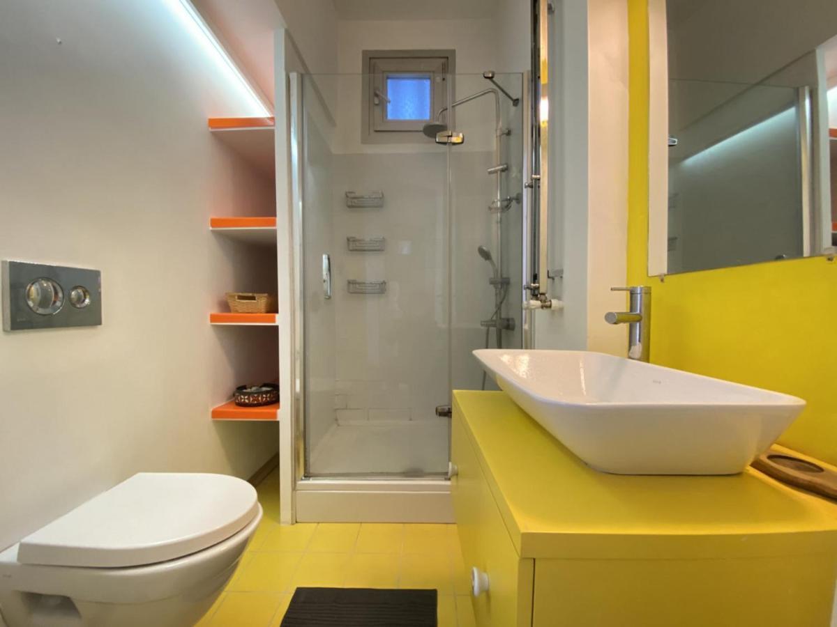 Distinguished Flat Near Istiklal Apartment