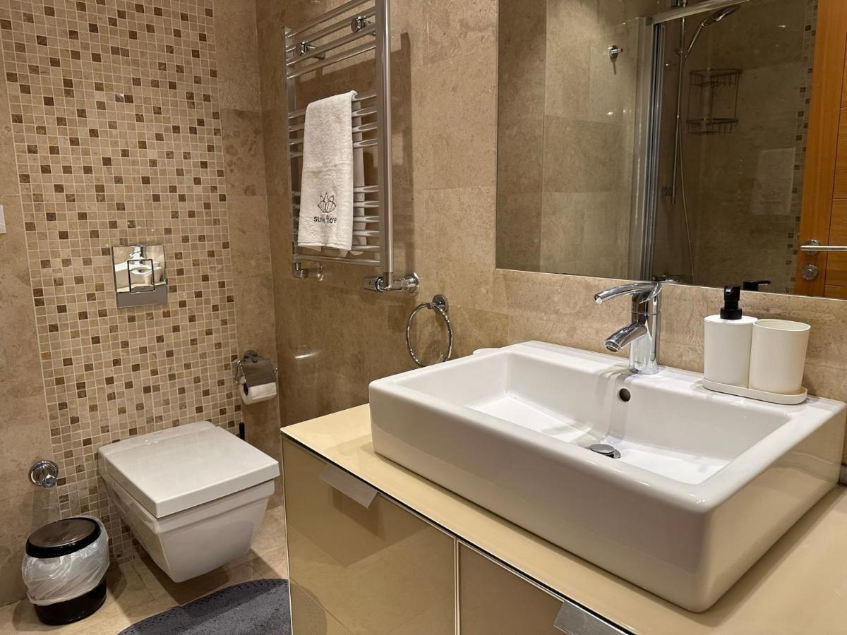 Luxury Modern 3 Bedroom & 2 Bath In Mashattan Residence, Maslak Sariyer * Istanbul