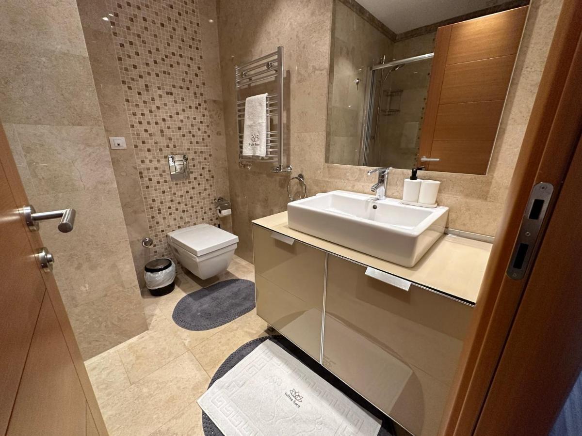 Apartment Luxury Modern 3 Bedroom & 2 Bath In Mashattan Residence, Maslak Sariyer Istanbul