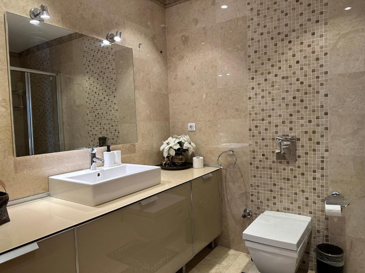 Luxury Modern 3 Bedroom & 2 Bath In Mashattan Residence, Maslak Sariyer