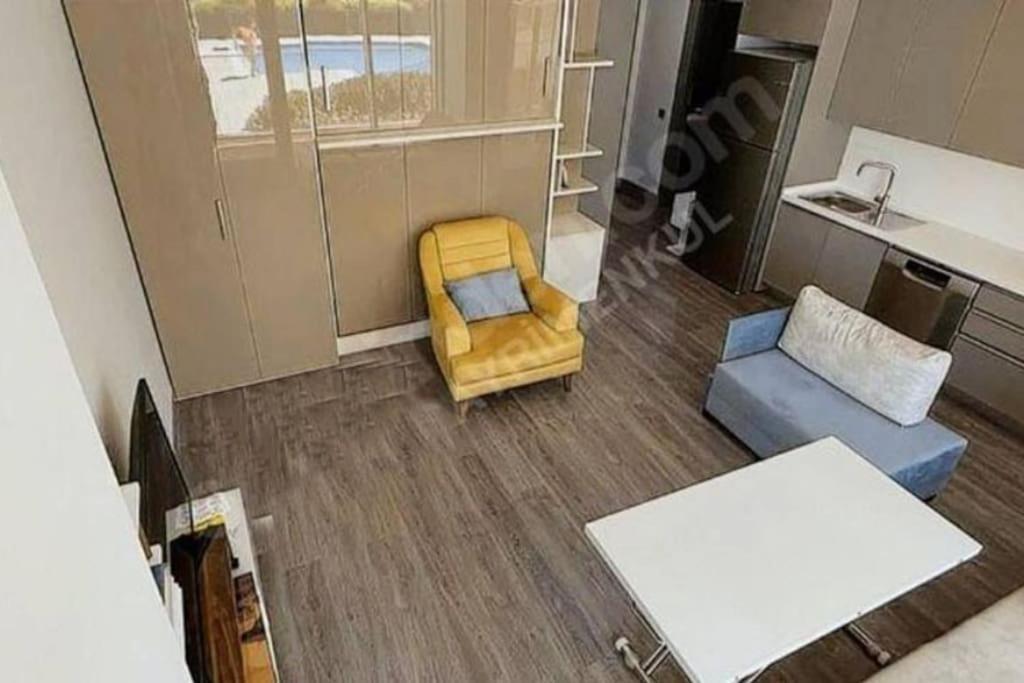 Wonderfully Located Seaside 3 Minutes To Metro Apartment Istanbul
