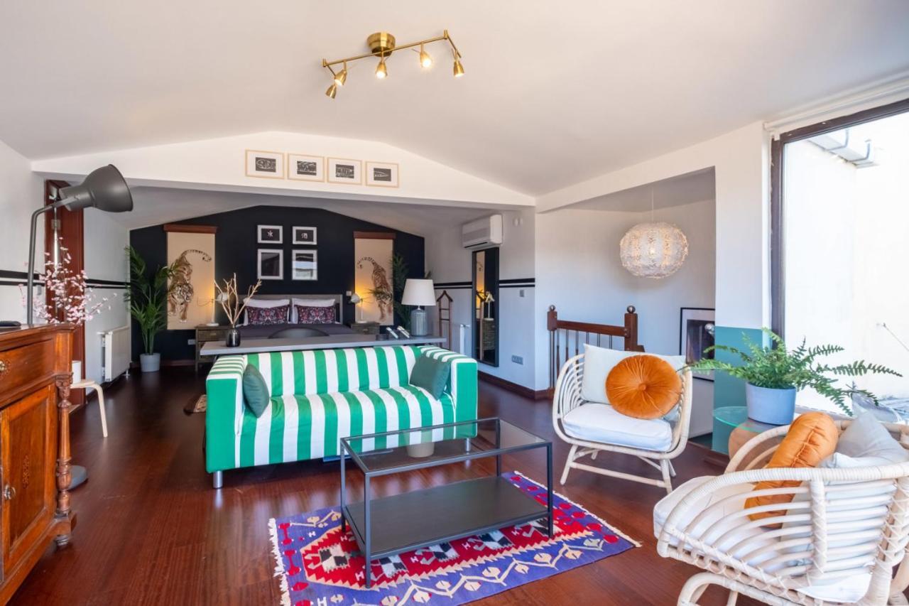 Apartment Flat With Terrace Near Istiklal Street *