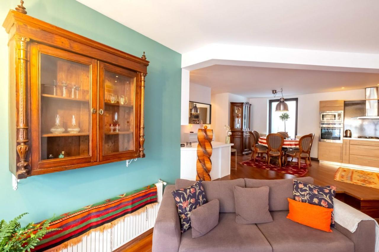 Flat With Terrace Near Istiklal Street Istanbul