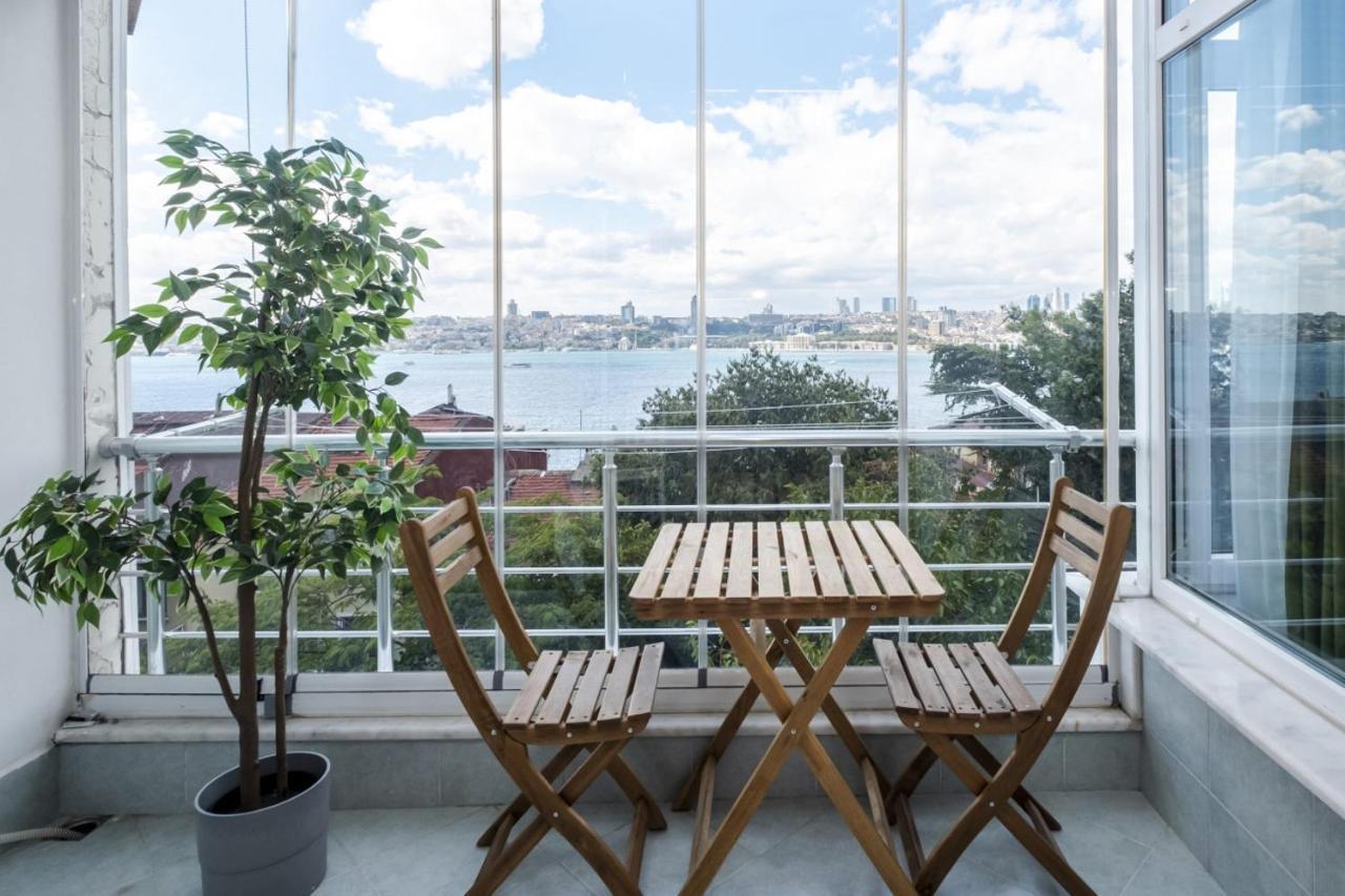 Apartment With A Panoramic Bosphorus View