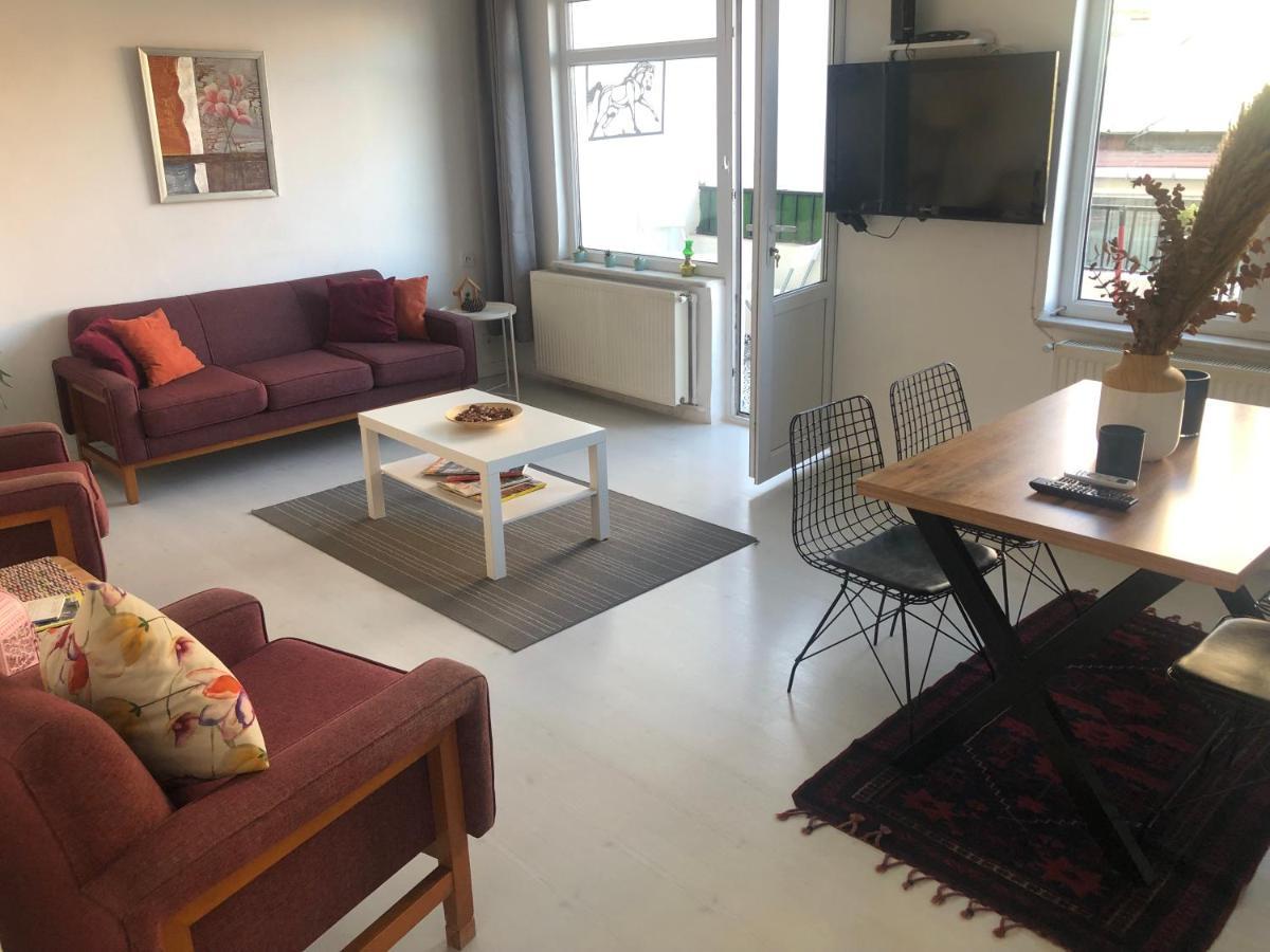 Cute Flat Cihangir * Istambul