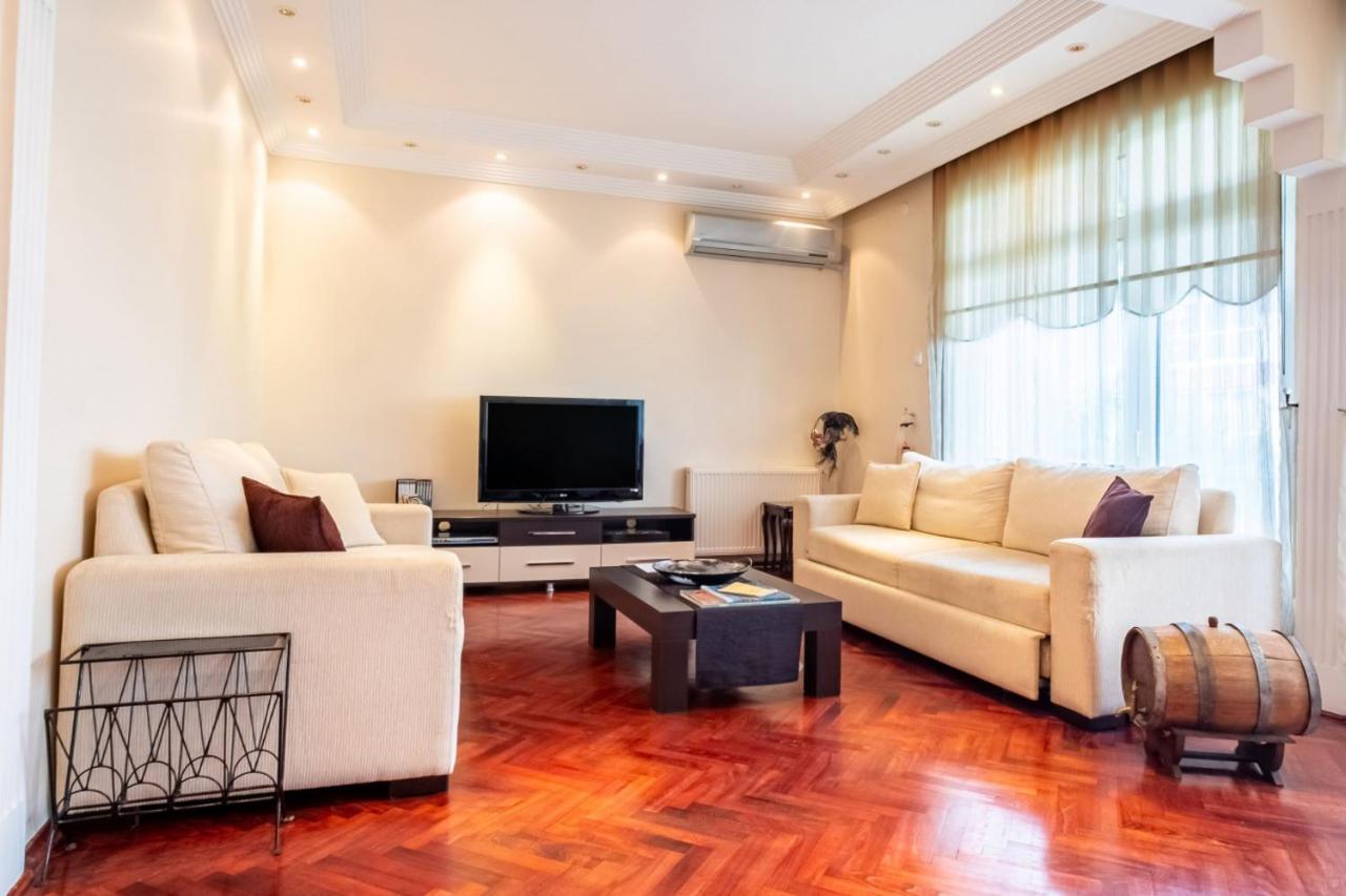 Bright And Flat In Kadikoy With Balcony Apartamento *