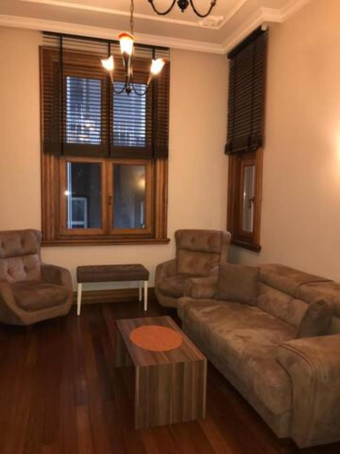 Aslan Apartment *