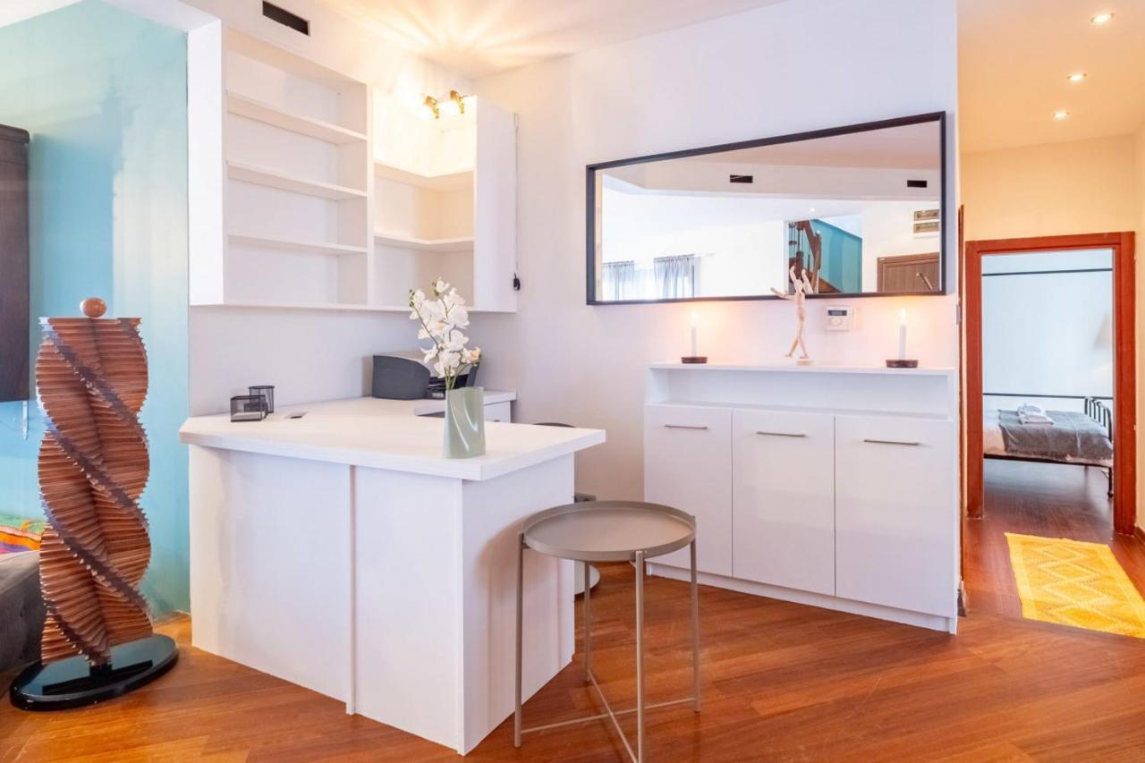 Flat With Terrace Near Istiklal Street
