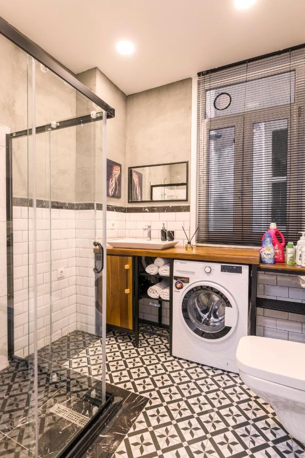 By Galata- Historical And Modern Apartment *