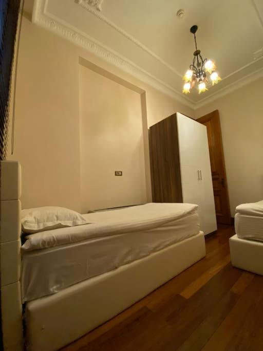 Aslan Apartment