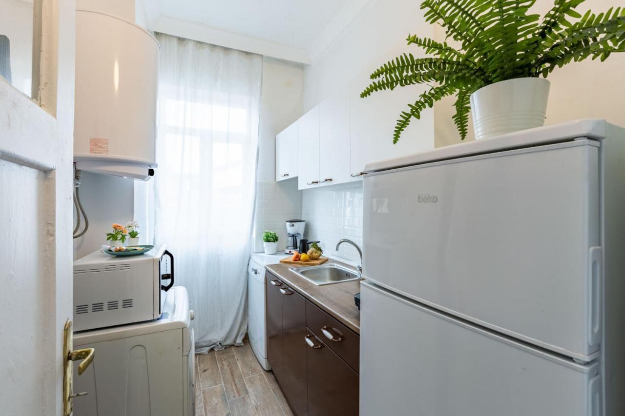 Colorful Flat With Excellent Location Near Trendy Attractions In Kadikoy * Istanbul