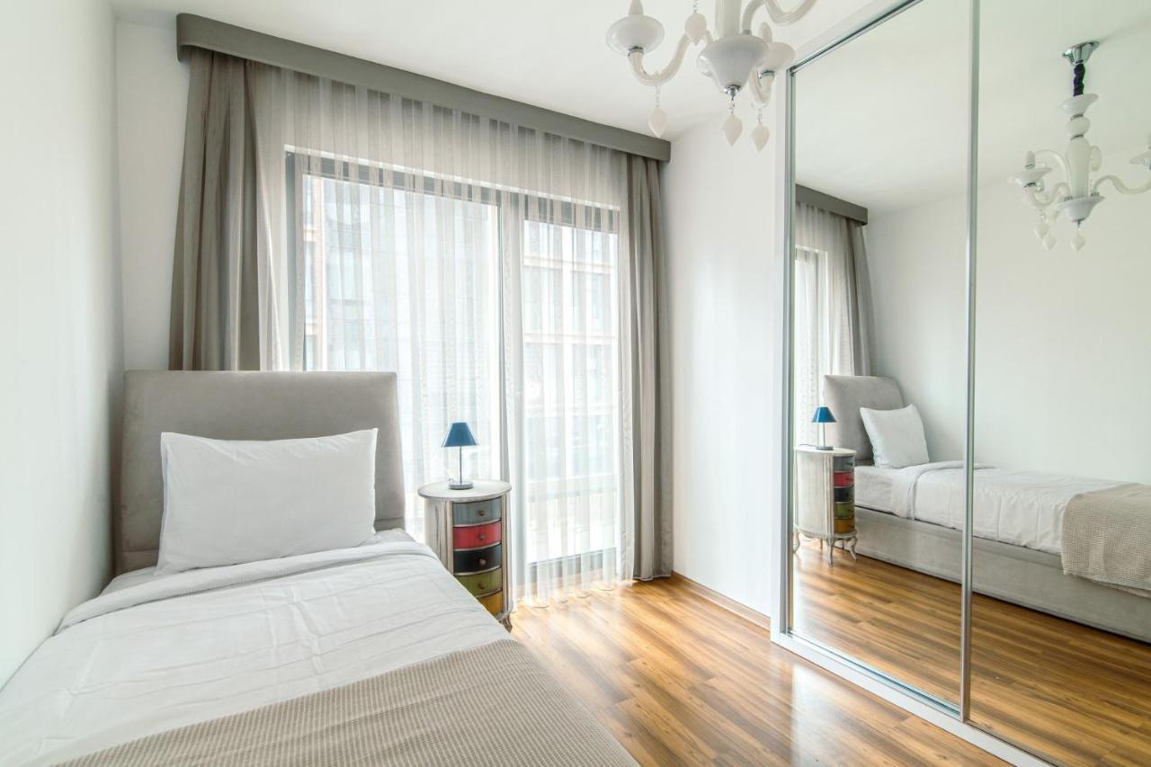 Apartment Modern Flat Near Sapphire Shopping Mall